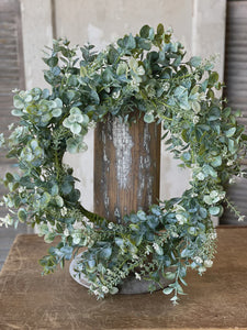 22" Alder Eucalyptus Wreath