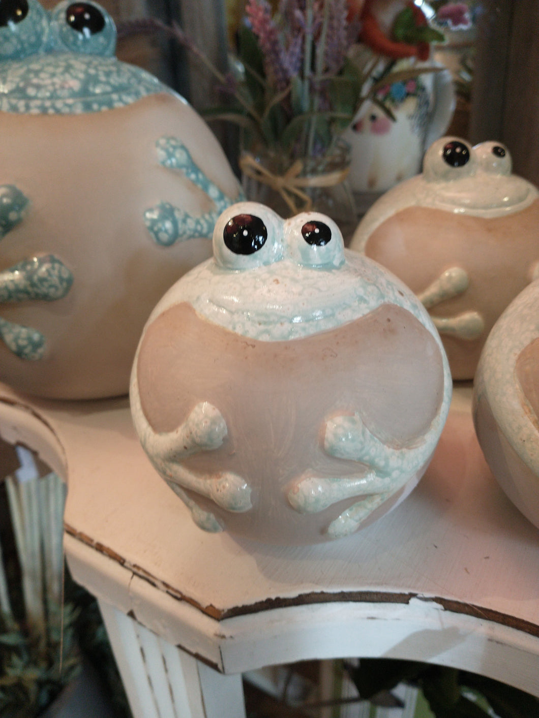 Round Ceramic Frog SM