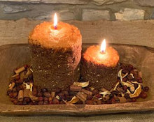 Load image into Gallery viewer, The Candlesmiths&#39; Candle
